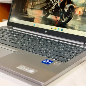Nouveau HP ZBook Firefly G8 16GB Intel Core i7 SSD 512GB