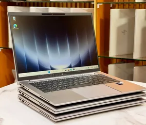 Nouveau HP ZBook Firefly G9 16GB Intel Core i5 SSD 512GB
