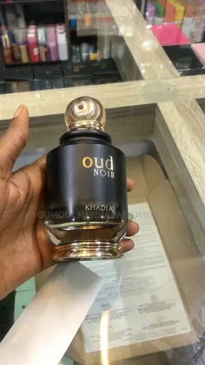 Parfum Oud Noir