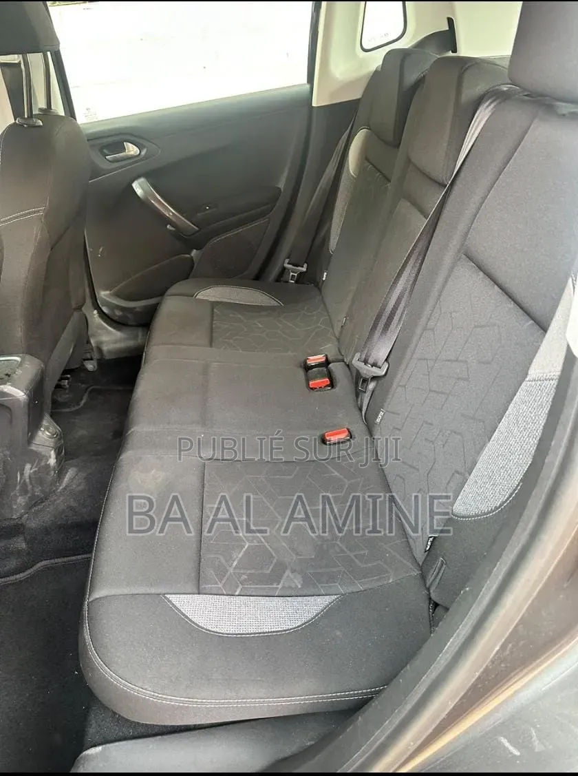 Peugeot 2008 2016 Gris