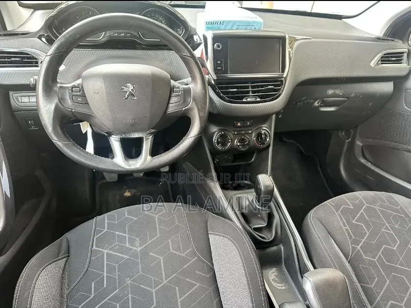 Peugeot 2008 2016 Gris