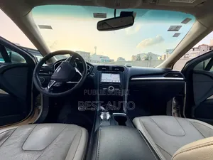 Ford Fusion 2018 Gris