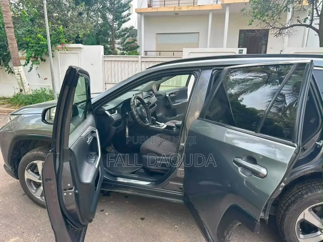 Toyota RAV4 2020 Noir