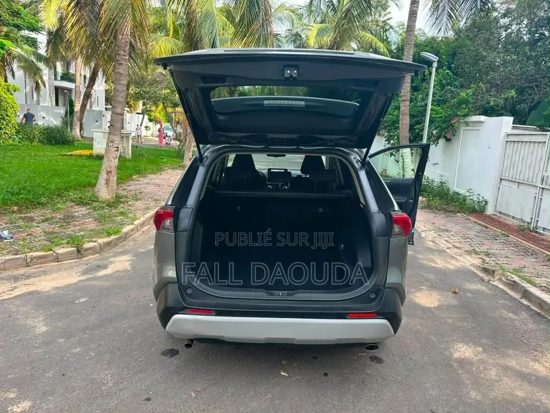 Toyota RAV4 2020 Noir