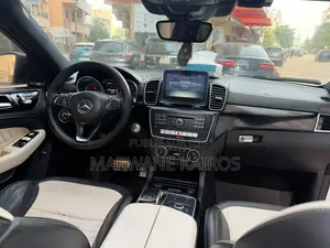 Mercedes-Benz GLE-Class 2016 Blanc