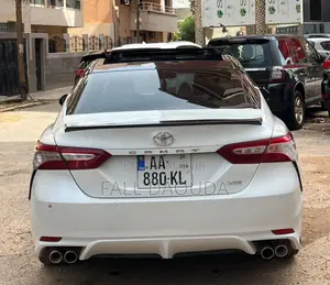 Toyota Camry 2018 Blanc