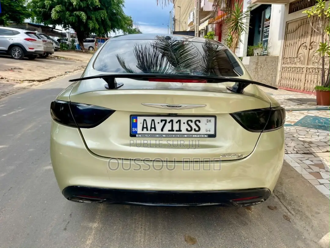 Chrysler 200 2016 Beige