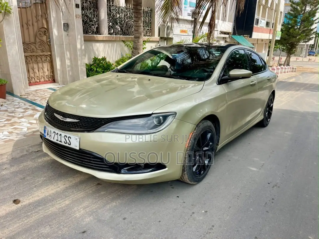 Chrysler 200 2016 Beige