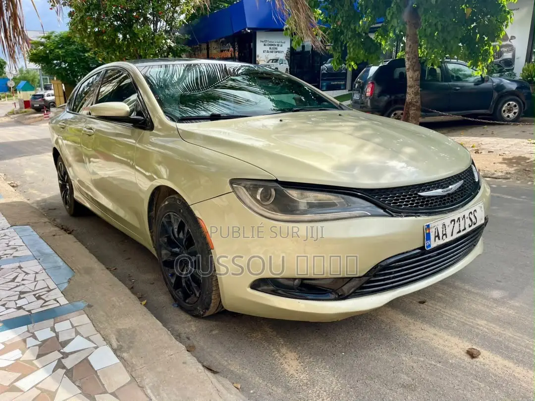 Chrysler 200 2016 Beige