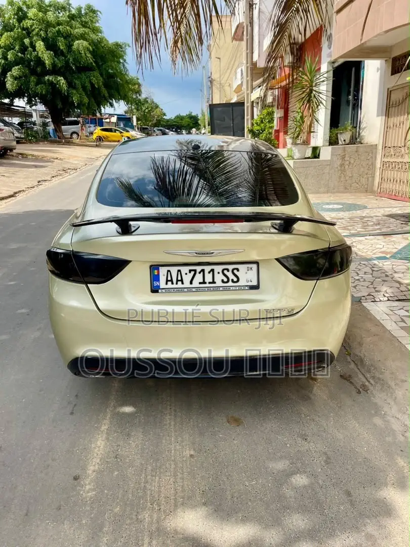 Chrysler 200 2016 Beige