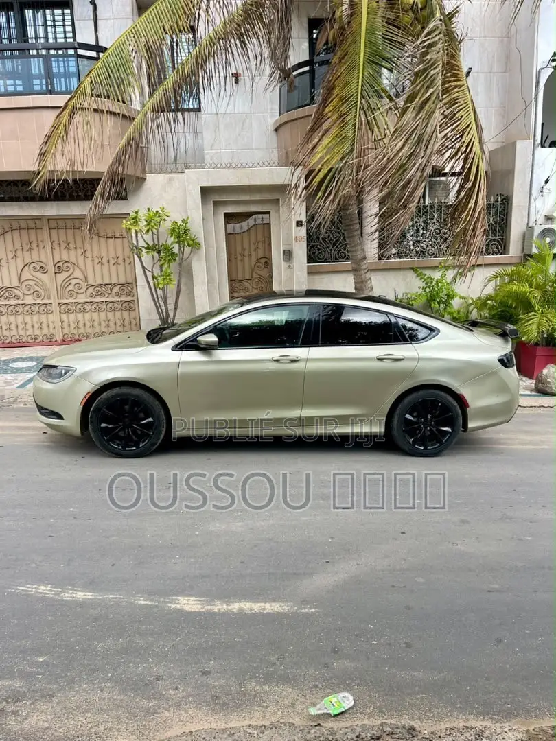 Chrysler 200 2016 Beige
