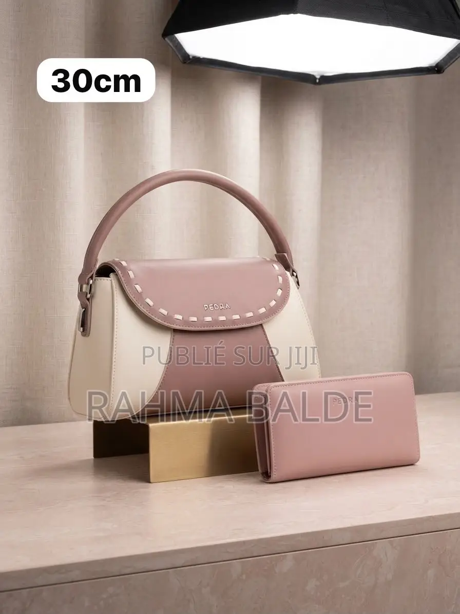 Des Jolie Sacs À Main De Marque *PEDRA* Qualité Authentique