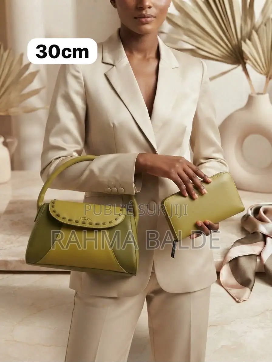 Des Jolie Sacs À Main De Marque *PEDRA* Qualité Authentique