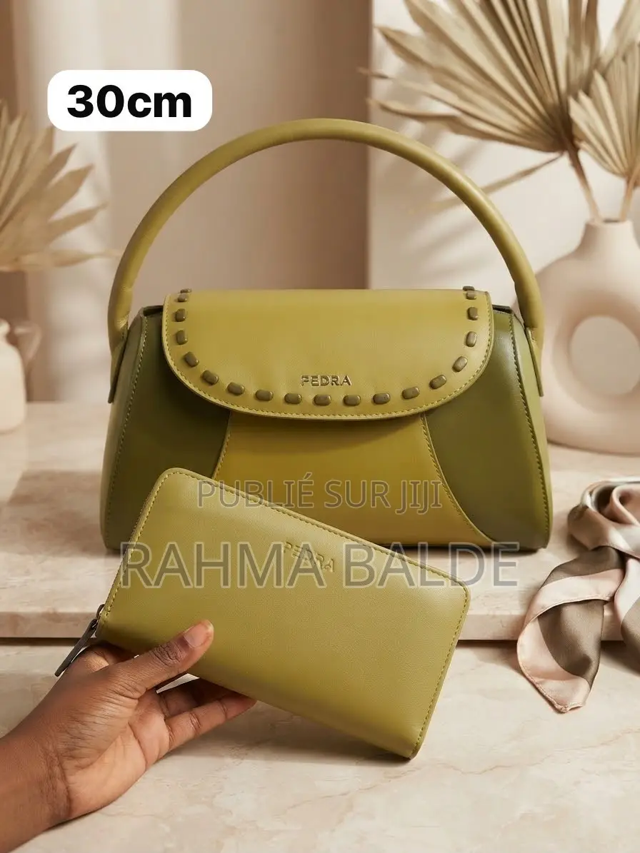 Des Jolie Sacs À Main De Marque *PEDRA* Qualité Authentique