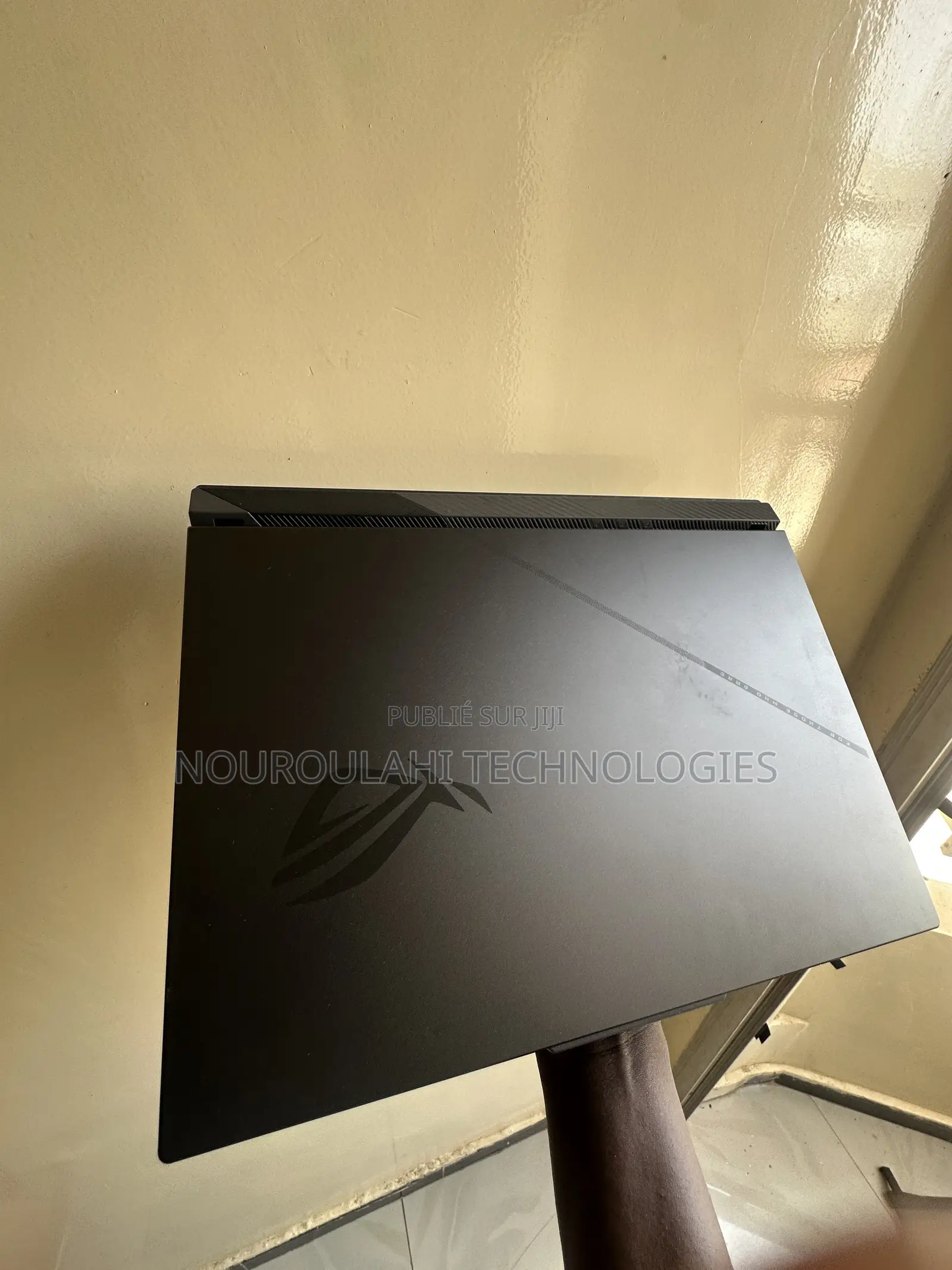 Nouveau Ordinateur portable Asus ROG Strix G15 16GB AMD Ryzen 9 SSD 1T