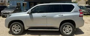 Toyota Land Cruiser Prado 2013 Gris
