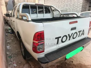 Toyota Hilux 2010 Blanc