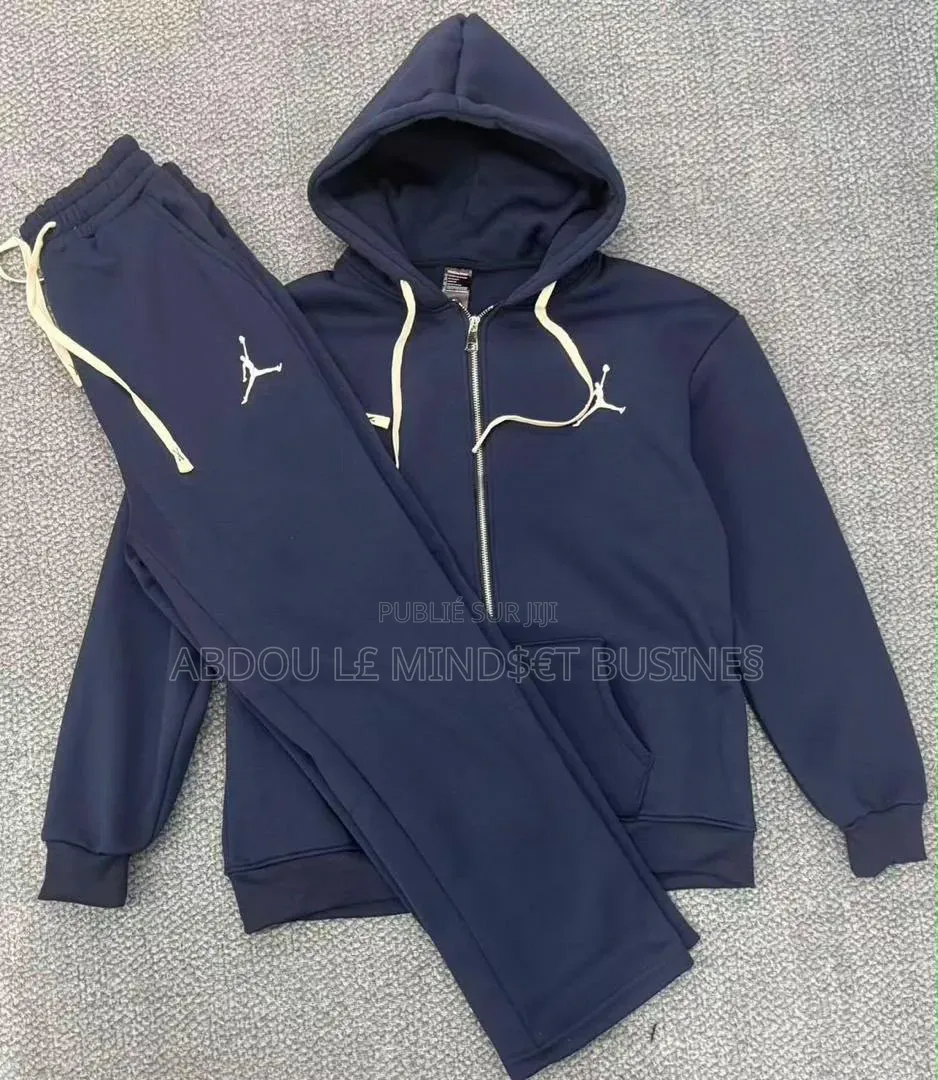 Ensemble Capuche Jordan Disponible