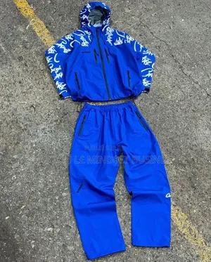Ensemble Corteiz Capuche Unisexes Disponible