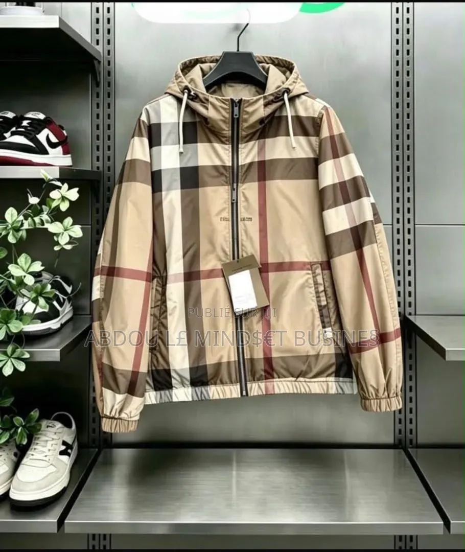 Pulls Burberry Capuche Disponible