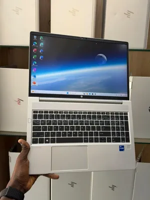 Nouveau HP ProBook 650 G8 16GB Intel Core i5 SSD 512GB