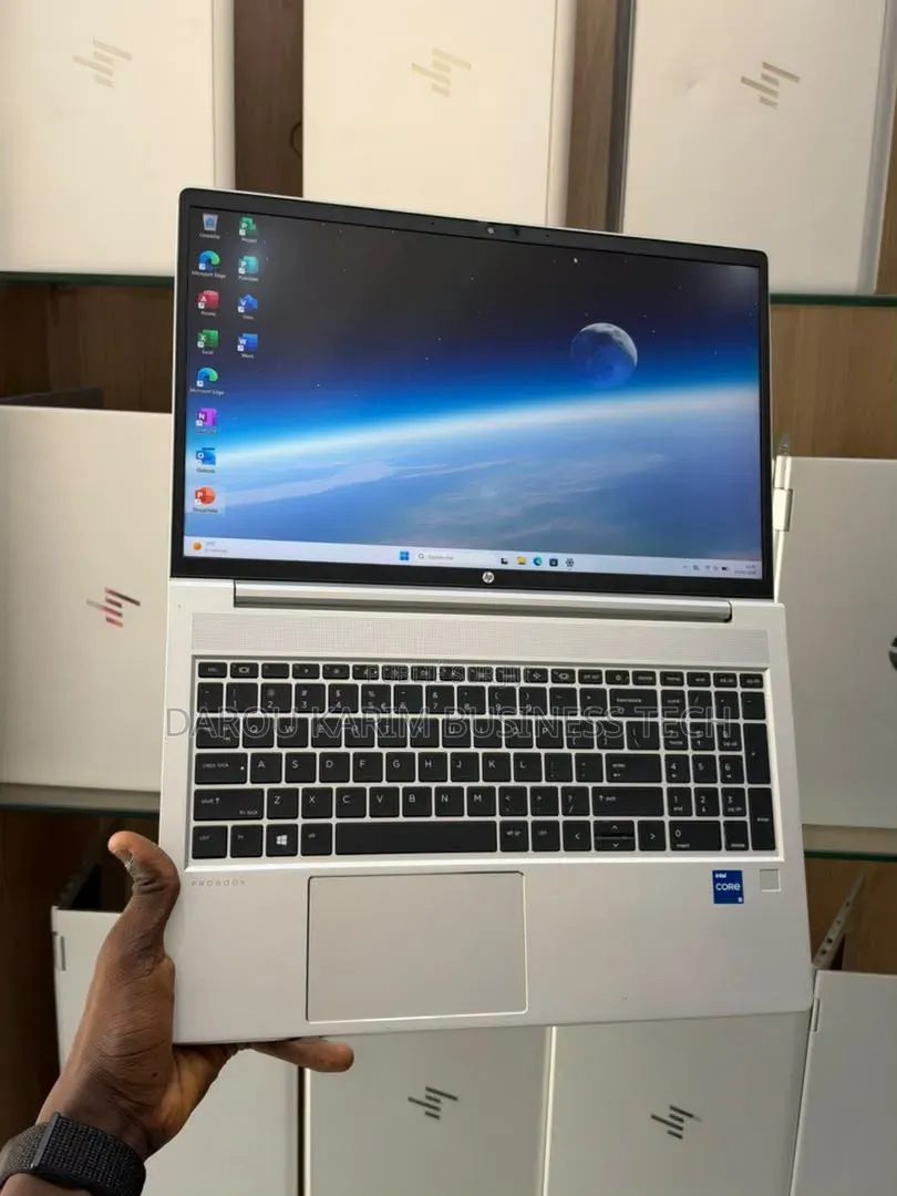 Nouveau HP ProBook 650 G8 16GB Intel Core i5 SSD 512GB