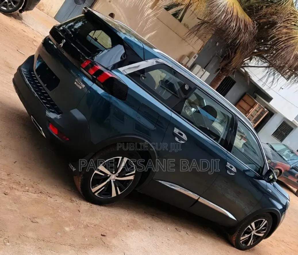 Peugeot 5008 1.6 THP 165 GT Line 2017 Vert