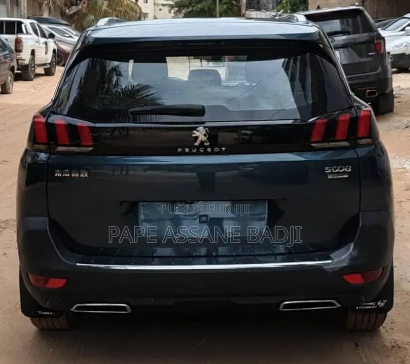 Peugeot 5008 1.6 THP 165 GT Line 2017 Vert