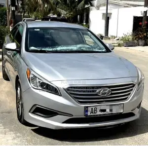 Hyundai Sonata Sport 2.0T Sedan FWD (2.0L 4cyl 6A) 2016 Gris