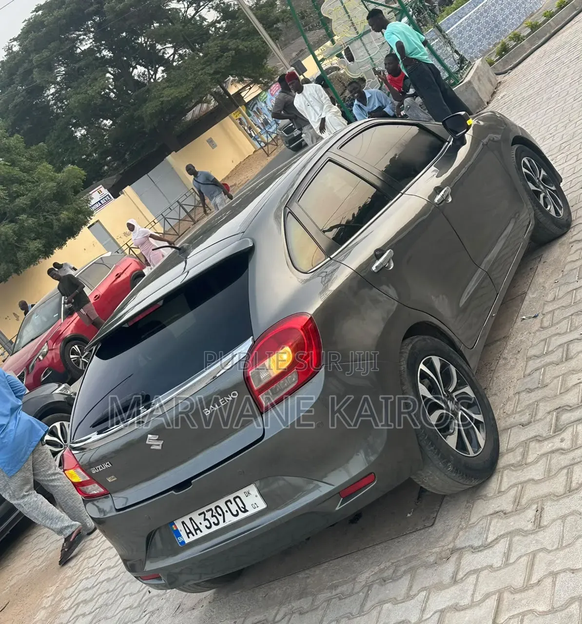 Suzuki Baleno 2020 Gris