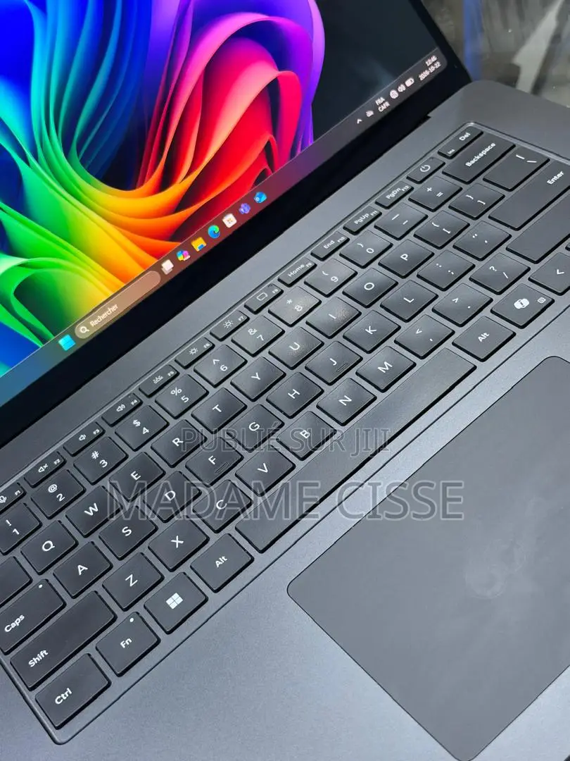 Nouveau Microsoft Surface Laptop 7 32GB Intel Core Ultra 7 SSD 512GB