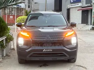 Mitsubishi Outlander 2022 Noir