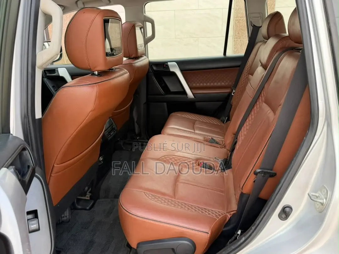 Toyota Land Cruiser Prado 2017 Gris