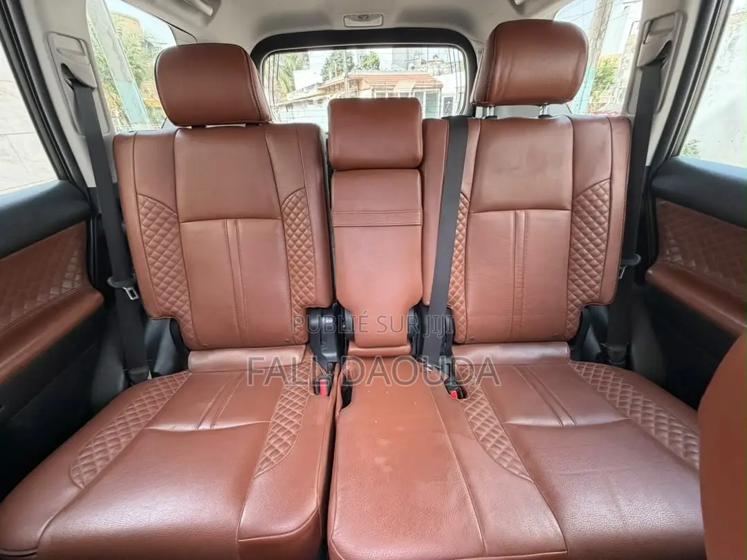 Toyota Land Cruiser Prado 2017 Gris