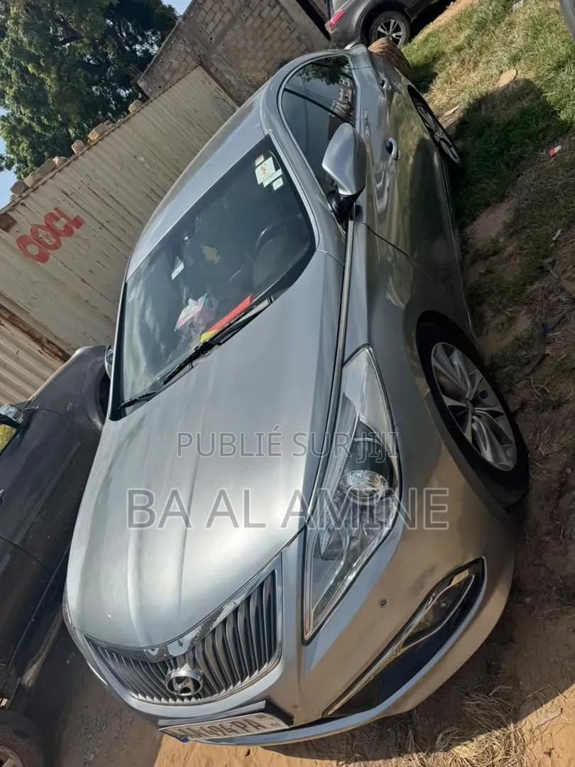Hyundai Grandeur 2015 Gris