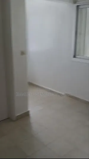 1chbre Studio dans , Yoff à Louer