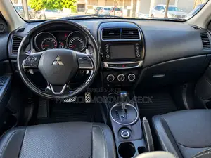 Mitsubishi Outlander 2016 Noir
