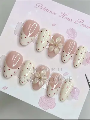 Press-on Nails Élégants