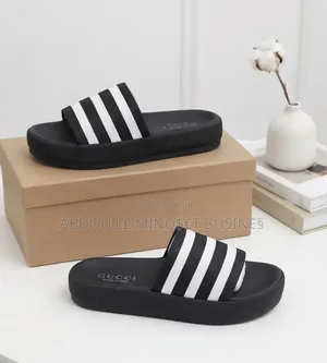 Sandal Gucci Noir-Blanc Disponible