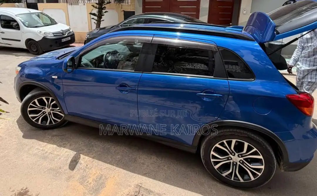 Mitsubishi RVR 2018 Bleu