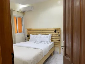 Meublé 4chbre Appartement dans Ouakam à Louer
