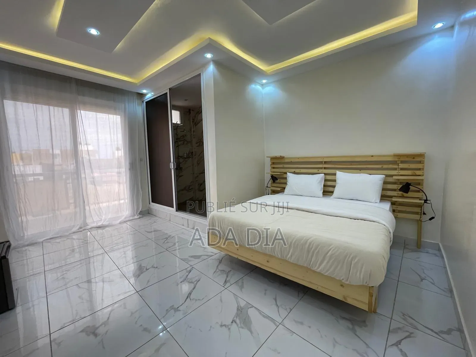 Meublé 4chbre Appartement dans Ouakam à Louer