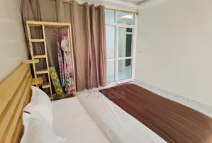 Meublé 4chbre Appartement dans Ouakam à Louer