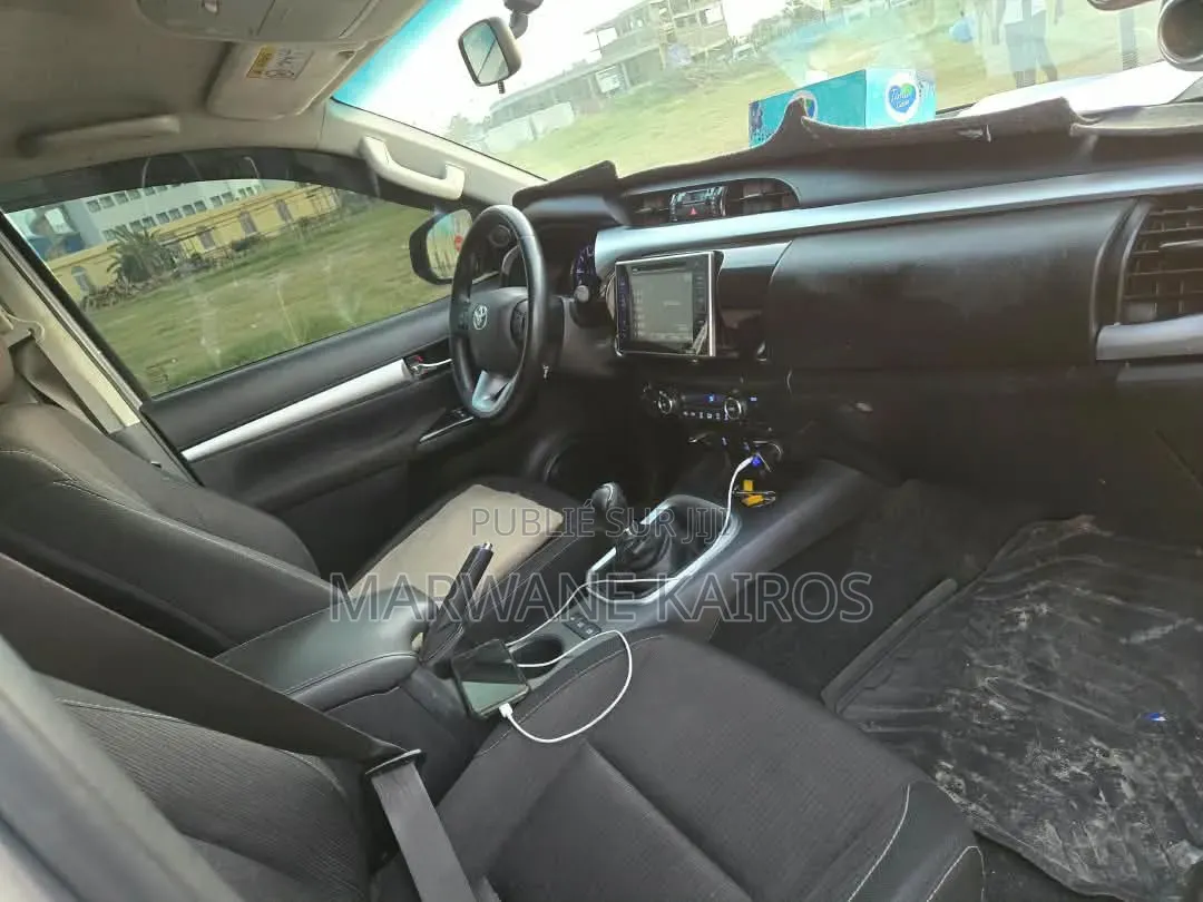 Toyota Hilux 2018 Gris