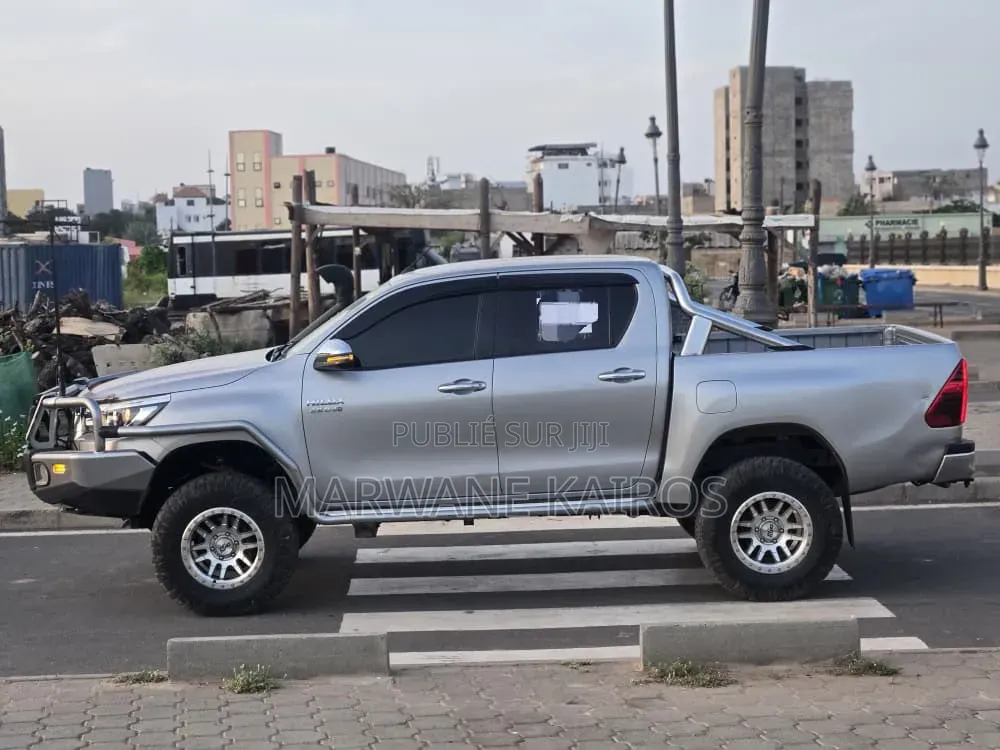 Toyota Hilux 2018 Gris