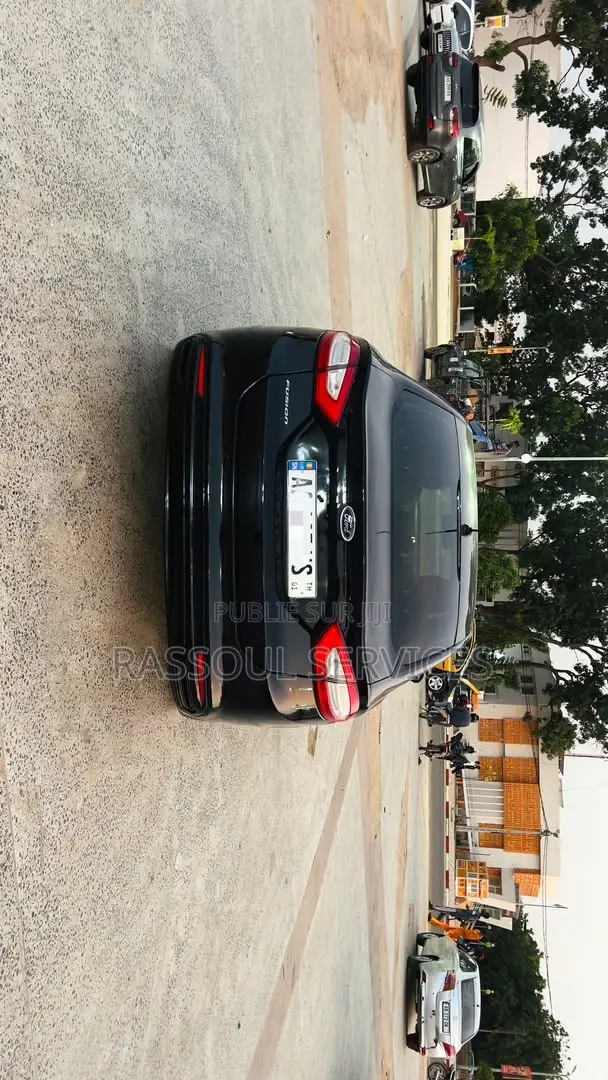 Ford Fusion 2016 Noir