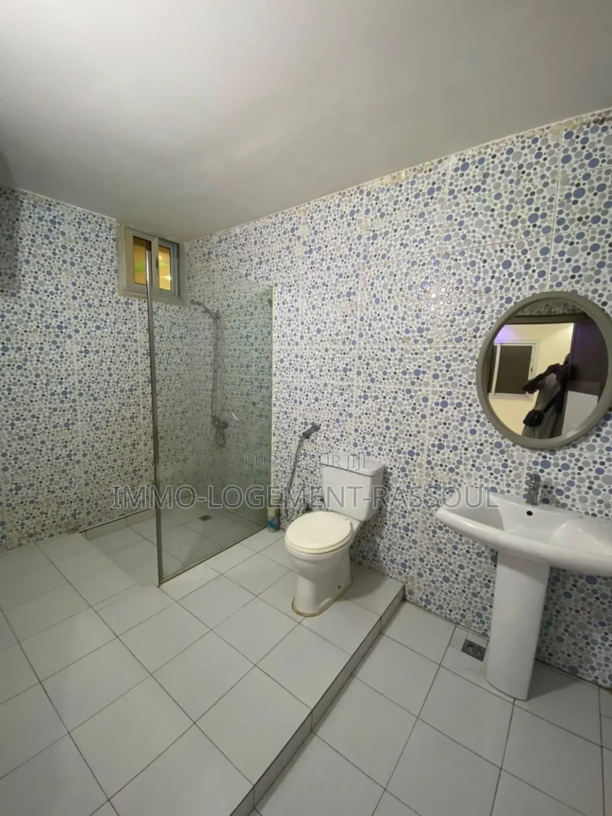 3chbre Appartement dans , Mermoz Sacré-Cœur à Louer