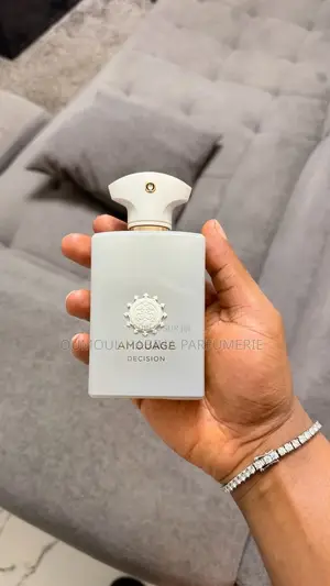 Amouage Décision