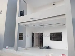 5chbre Villa dans Saly Villa À Vendre, Thiès Sud à Vendre