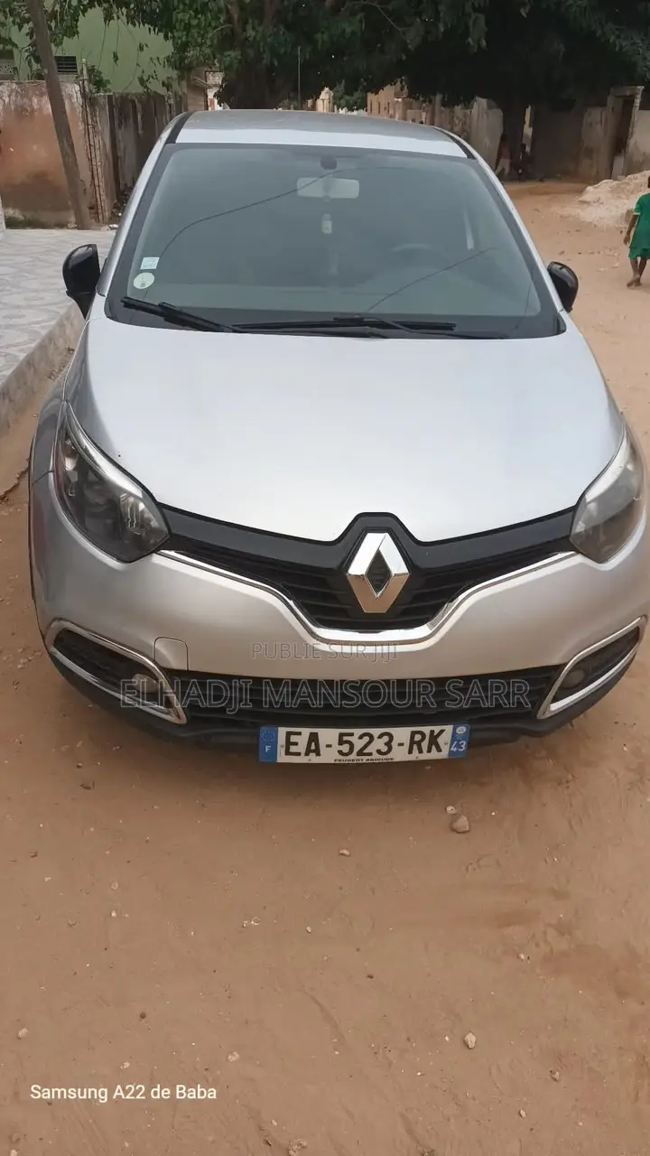 Renault Captur 0.9 Petrol FWD 2016 Gris